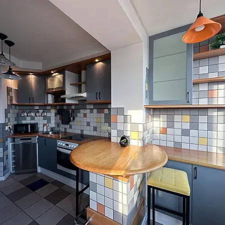 Gambit Apartments *