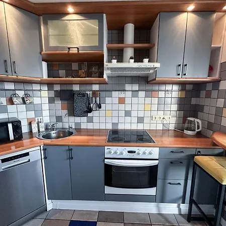 Gambit Apartments *